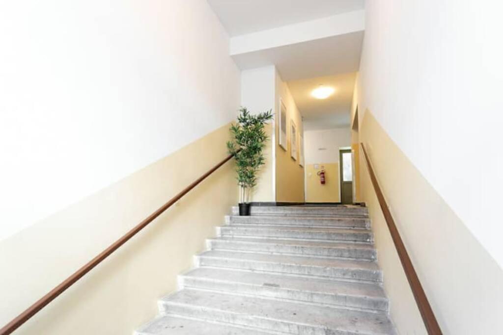 Apartment Penthouse With Amazing Terrace L Lf42 Vienna